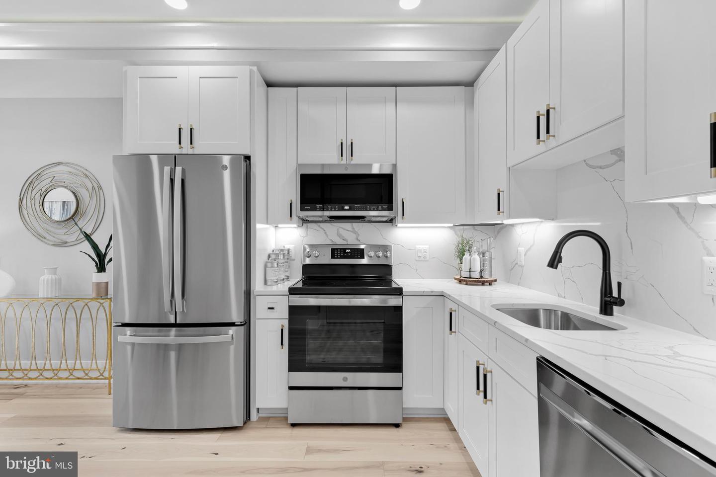 4014 GEORGIA AVE NW #301, WASHINGTON, District Of Columbia 20011, 2 Bedrooms Bedrooms, ,1 BathroomBathrooms,Residential,For sale,4014 GEORGIA AVE NW #301,DCDC2198842 MLS # DCDC2198842