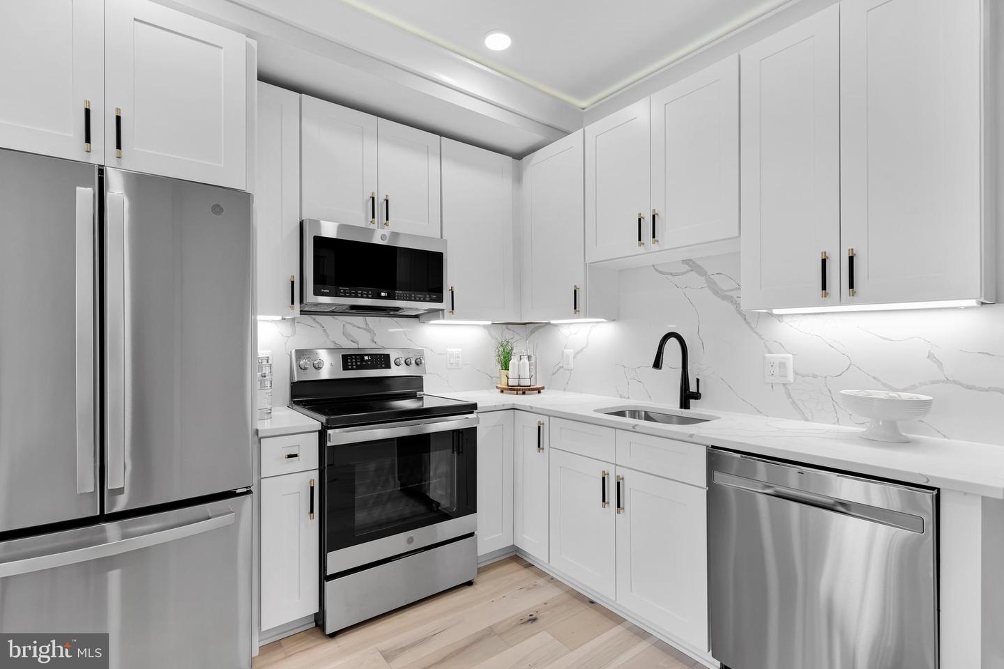 4014 GEORGIA AVE NW #301, WASHINGTON, District Of Columbia 20011, 2 Bedrooms Bedrooms, ,1 BathroomBathrooms,Residential,For sale,4014 GEORGIA AVE NW #301,DCDC2198842 MLS # DCDC2198842