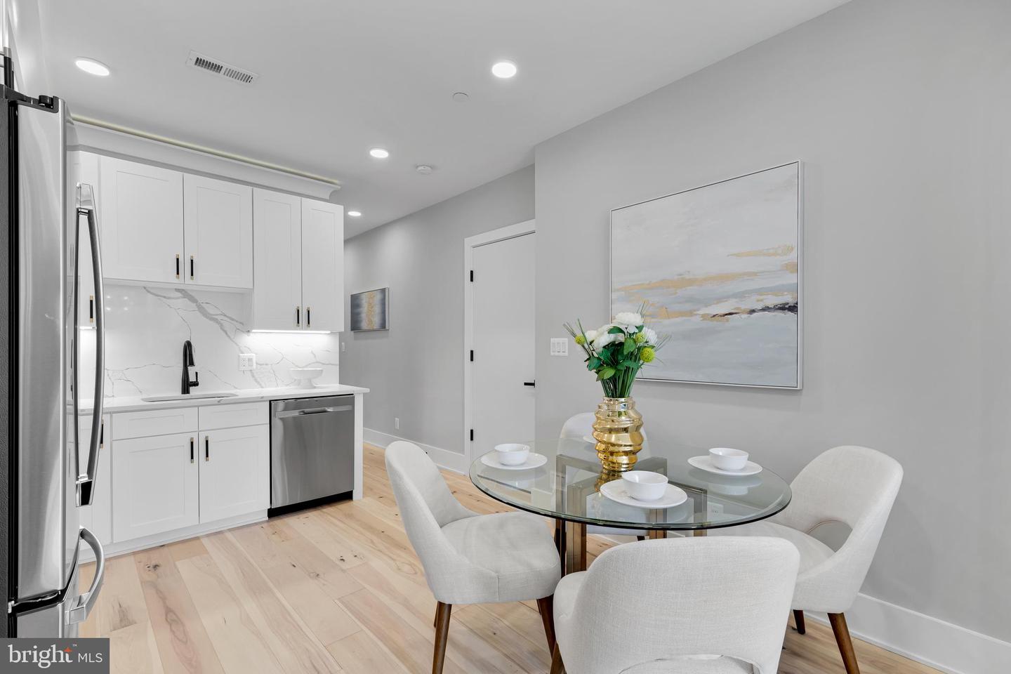4014 GEORGIA AVE NW #301, WASHINGTON, District Of Columbia 20011, 2 Bedrooms Bedrooms, ,1 BathroomBathrooms,Residential,For sale,4014 GEORGIA AVE NW #301,DCDC2198842 MLS # DCDC2198842