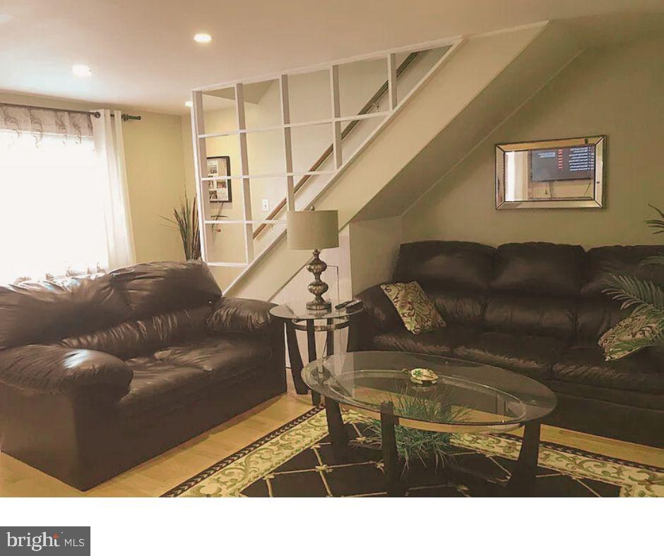 10630 MAPLE ST, FAIRFAX, Virginia 22030, 3 Bedrooms Bedrooms, ,1 BathroomBathrooms,Residential,For sale,10630 MAPLE ST,VAFC2005918 MLS # VAFC2005918