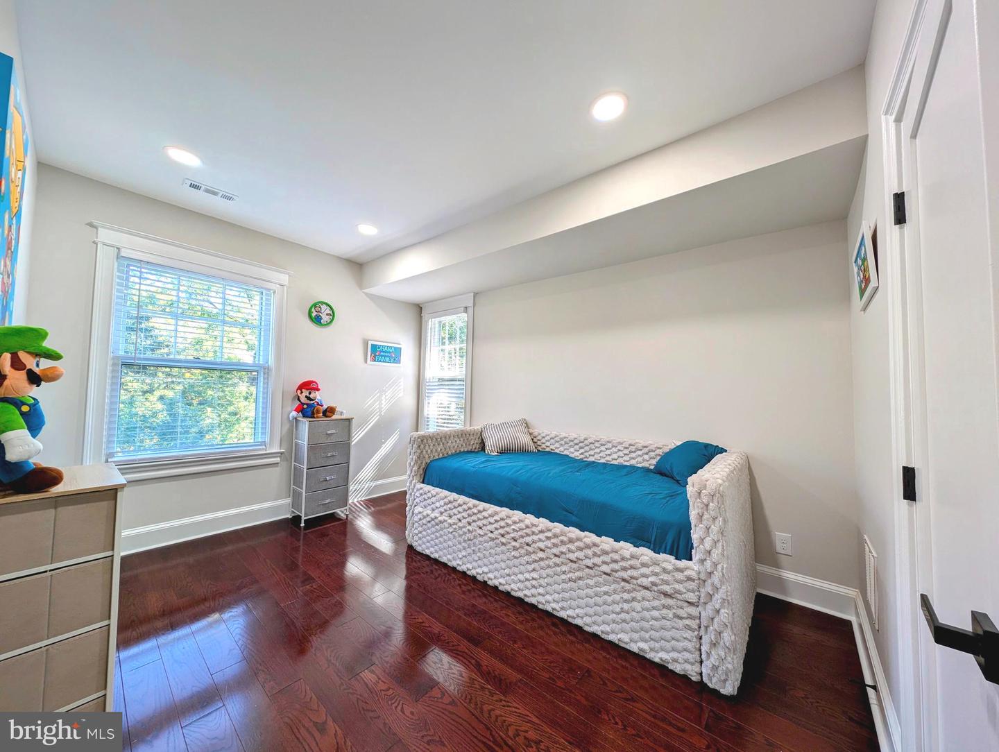 6838 6TH ST NW, WASHINGTON, District Of Columbia 20012, 5 Bedrooms Bedrooms, ,3 BathroomsBathrooms,Residential,For sale,6838 6TH ST NW,DCDC2190054 MLS # DCDC2190054