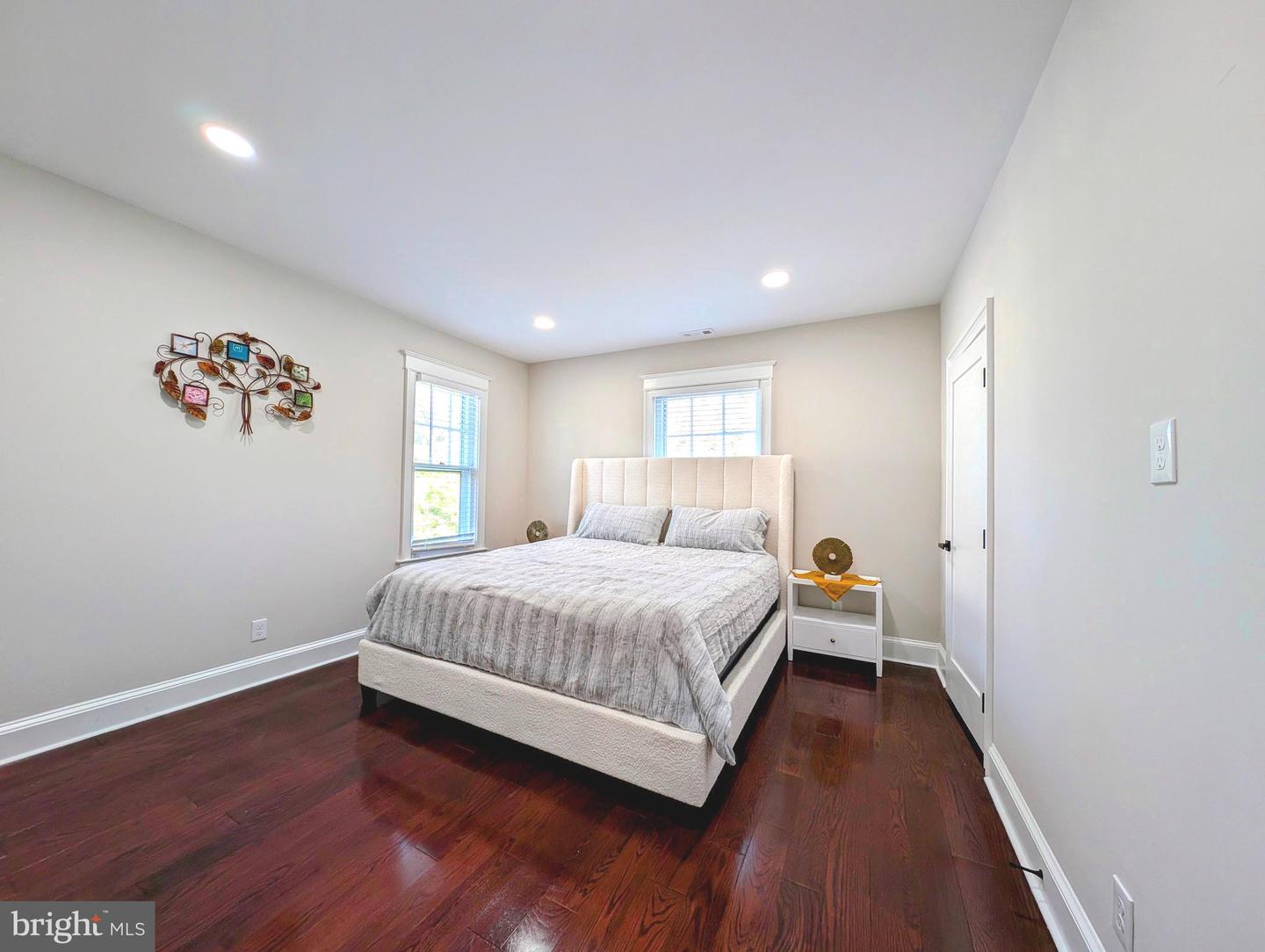 6838 6TH ST NW, WASHINGTON, District Of Columbia 20012, 5 Bedrooms Bedrooms, ,3 BathroomsBathrooms,Residential,For sale,6838 6TH ST NW,DCDC2190054 MLS # DCDC2190054