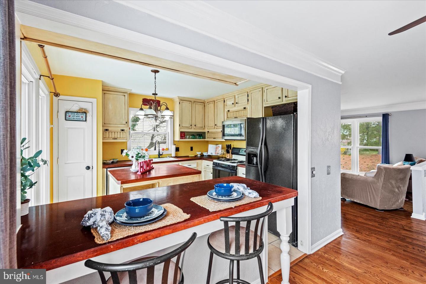 9909 WINDRIDGE DR, FREDERICKSBURG, Virginia 22407, 4 Bedrooms Bedrooms, ,3 BathroomsBathrooms,Residential,For sale,9909 WINDRIDGE DR,VASP2031838 MLS # VASP2031838