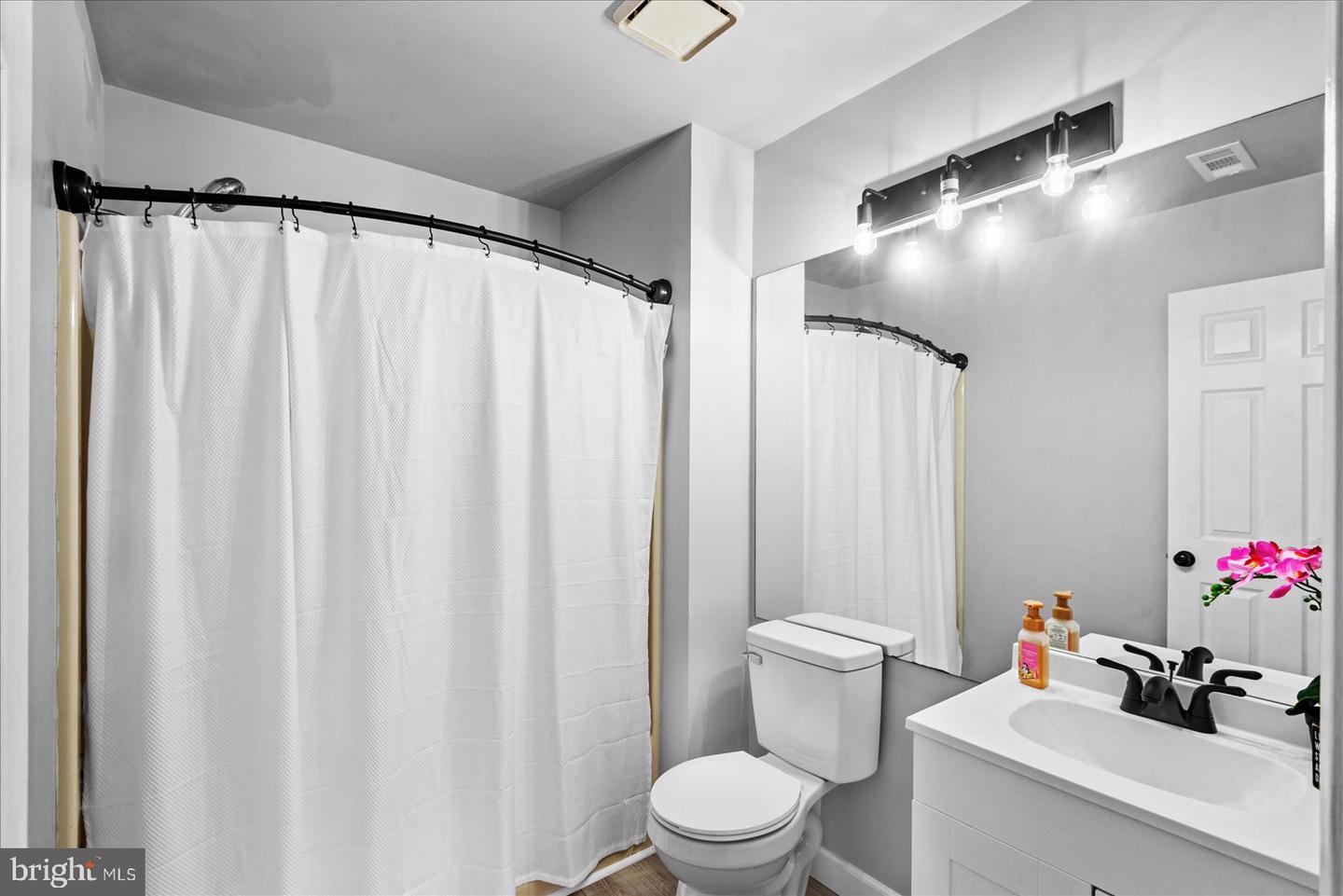 9909 WINDRIDGE DR, FREDERICKSBURG, Virginia 22407, 4 Bedrooms Bedrooms, ,3 BathroomsBathrooms,Residential,For sale,9909 WINDRIDGE DR,VASP2031838 MLS # VASP2031838