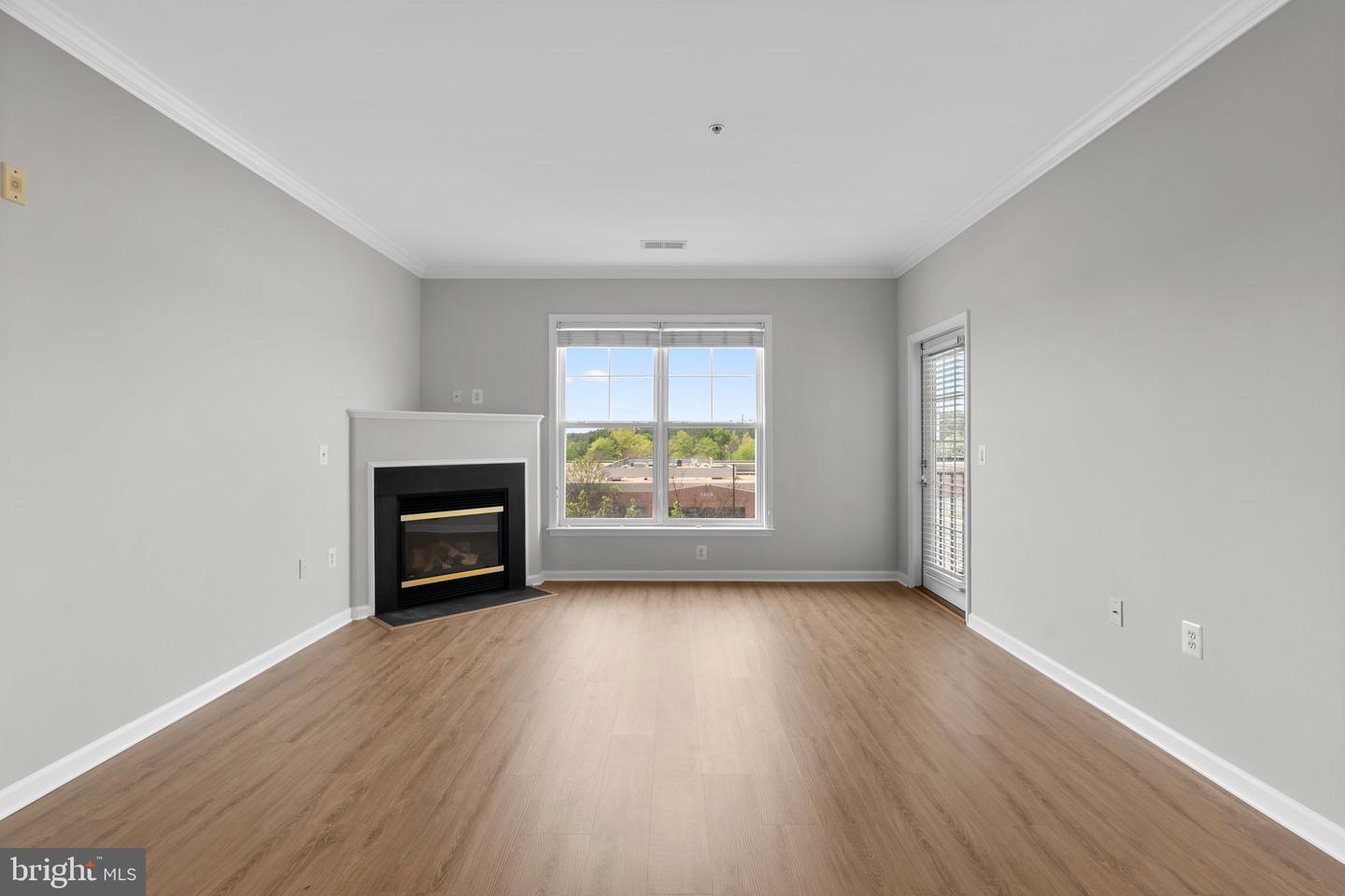 3830 LIGHTFOOT ST #335, CHANTILLY, Virginia 20151, 1 Bedroom Bedrooms, ,1 BathroomBathrooms,Residential,For sale,3830 LIGHTFOOT ST #335,VAFX2233208 MLS # VAFX2233208