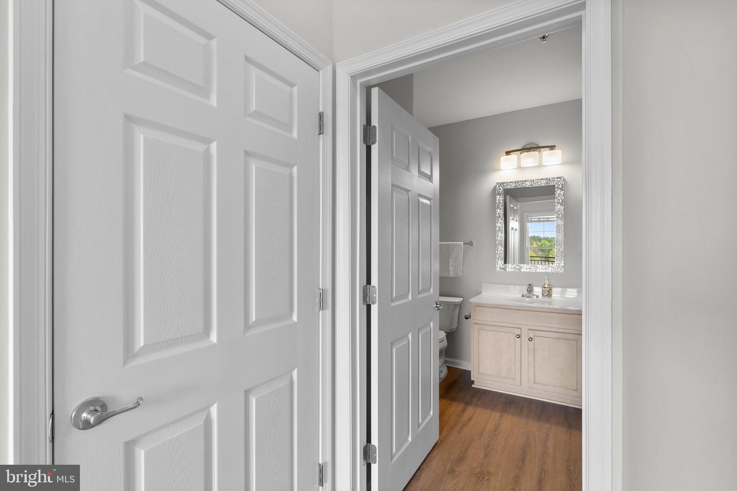3830 LIGHTFOOT ST #335, CHANTILLY, Virginia 20151, 1 Bedroom Bedrooms, ,1 BathroomBathrooms,Residential,For sale,3830 LIGHTFOOT ST #335,VAFX2233208 MLS # VAFX2233208