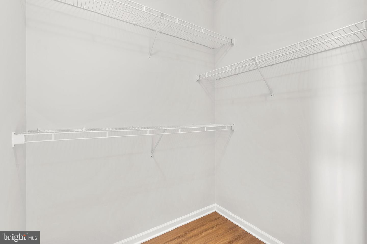 3830 LIGHTFOOT ST #335, CHANTILLY, Virginia 20151, 1 Bedroom Bedrooms, ,1 BathroomBathrooms,Residential,For sale,3830 LIGHTFOOT ST #335,VAFX2233208 MLS # VAFX2233208
