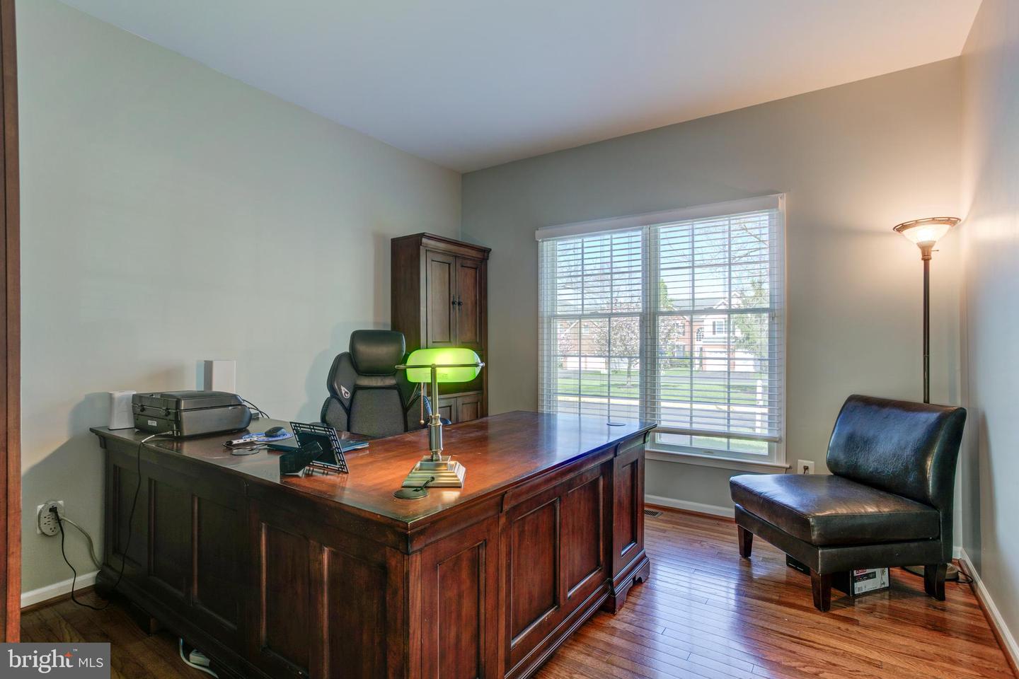 25997 FAIR PONDS LN, CHANTILLY, Virginia 20152, 4 Bedrooms Bedrooms, ,4 BathroomsBathrooms,Residential,For sale,25997 FAIR PONDS LN,VALO2094376 MLS # VALO2094376