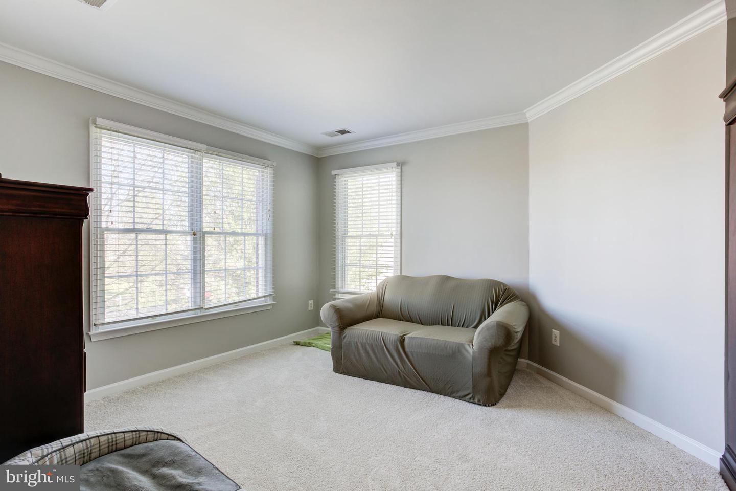 25997 FAIR PONDS LN, CHANTILLY, Virginia 20152, 4 Bedrooms Bedrooms, ,4 BathroomsBathrooms,Residential,For sale,25997 FAIR PONDS LN,VALO2094376 MLS # VALO2094376