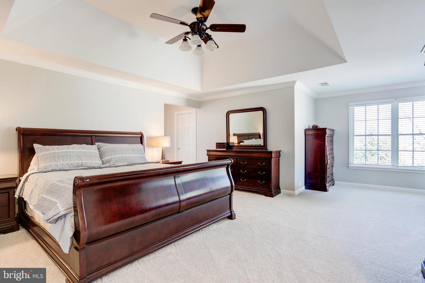 25997 FAIR PONDS LN, CHANTILLY, Virginia 20152, 4 Bedrooms Bedrooms, ,4 BathroomsBathrooms,Residential,For sale,25997 FAIR PONDS LN,VALO2094376 MLS # VALO2094376