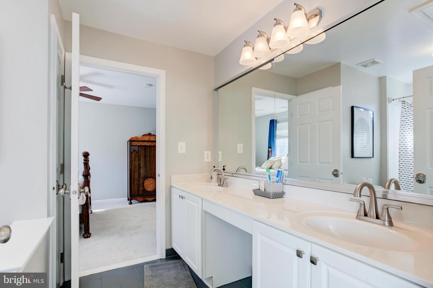 25997 FAIR PONDS LN, CHANTILLY, Virginia 20152, 4 Bedrooms Bedrooms, ,4 BathroomsBathrooms,Residential,For sale,25997 FAIR PONDS LN,VALO2094376 MLS # VALO2094376