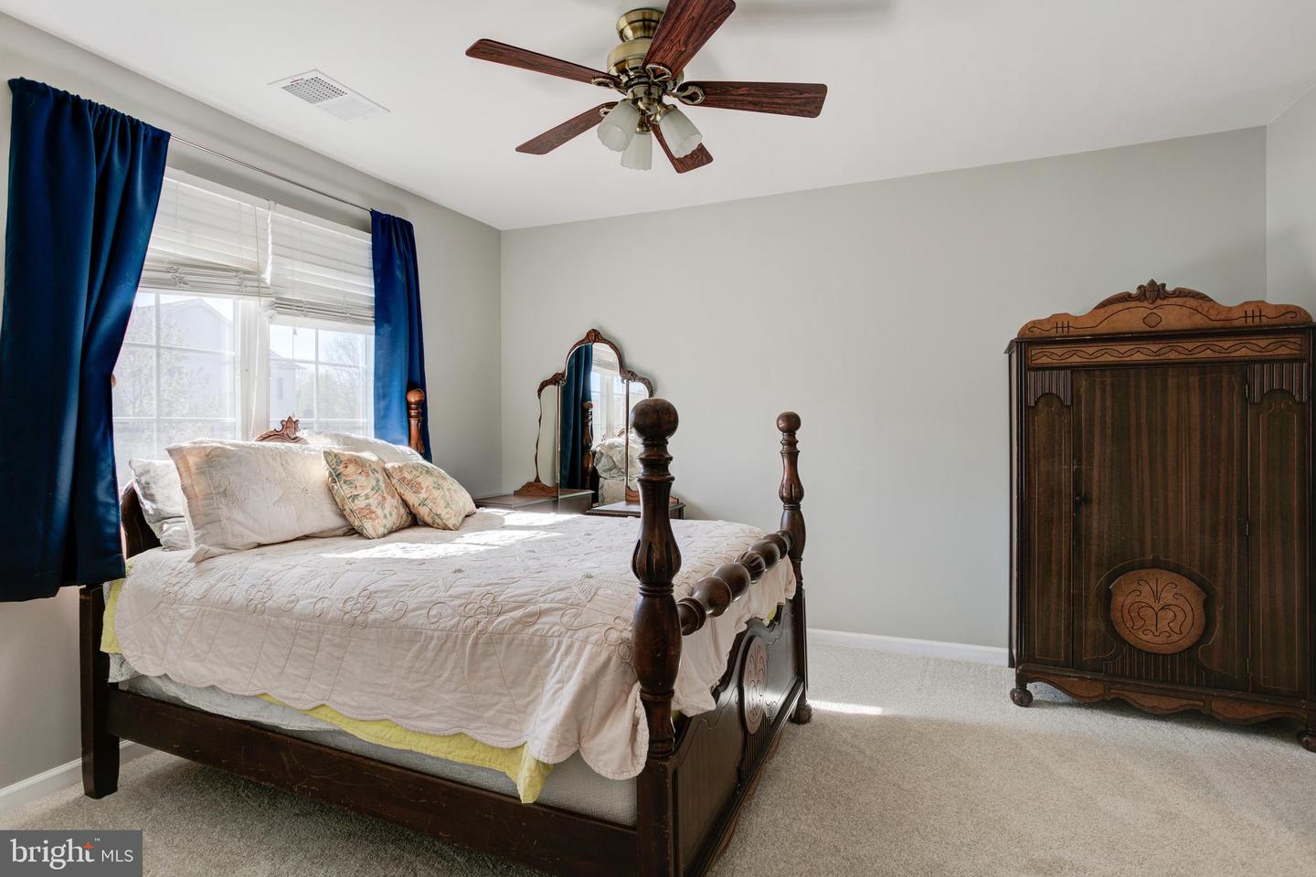 25997 FAIR PONDS LN, CHANTILLY, Virginia 20152, 4 Bedrooms Bedrooms, ,4 BathroomsBathrooms,Residential,For sale,25997 FAIR PONDS LN,VALO2094376 MLS # VALO2094376