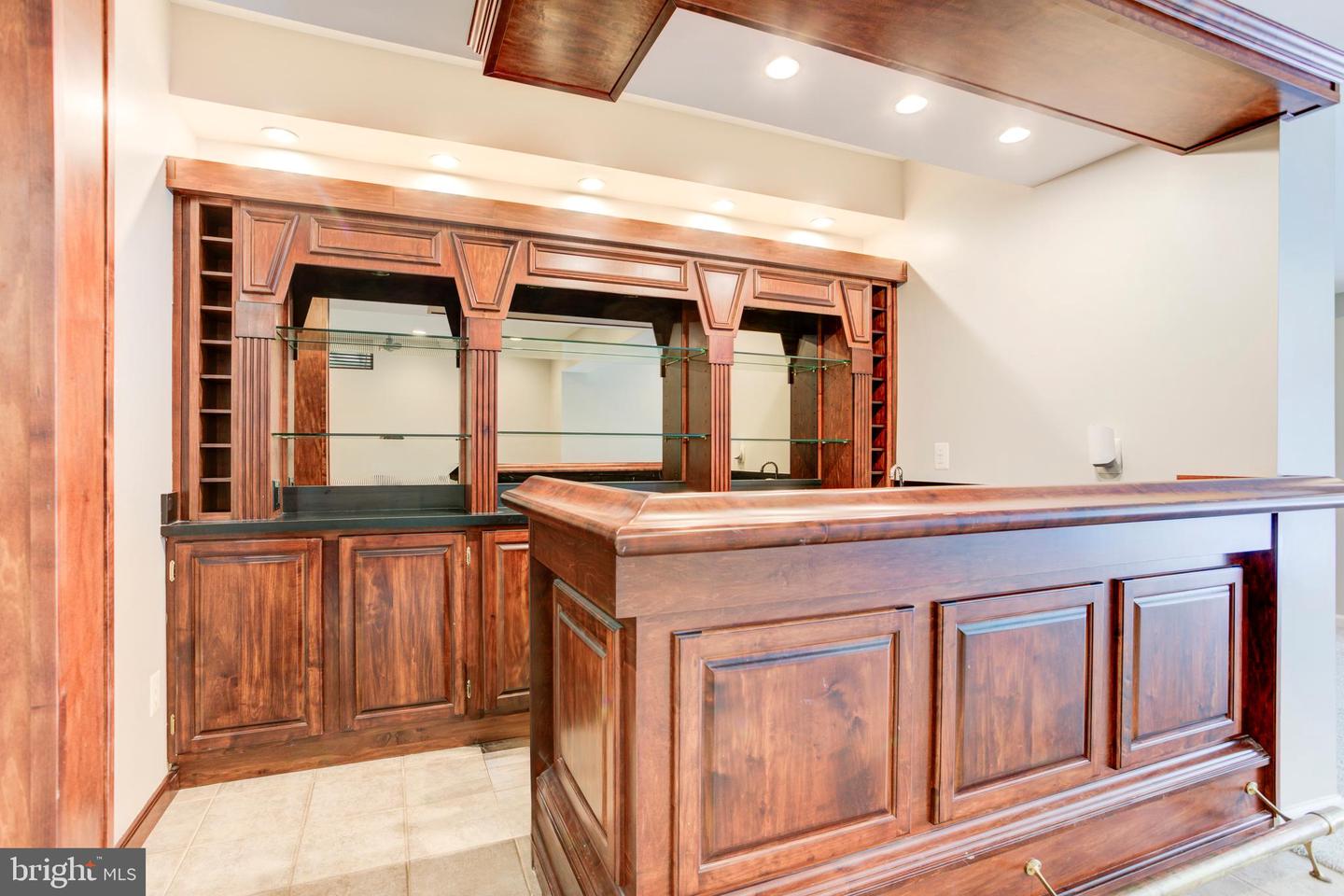 25997 FAIR PONDS LN, CHANTILLY, Virginia 20152, 4 Bedrooms Bedrooms, ,4 BathroomsBathrooms,Residential,For sale,25997 FAIR PONDS LN,VALO2094376 MLS # VALO2094376