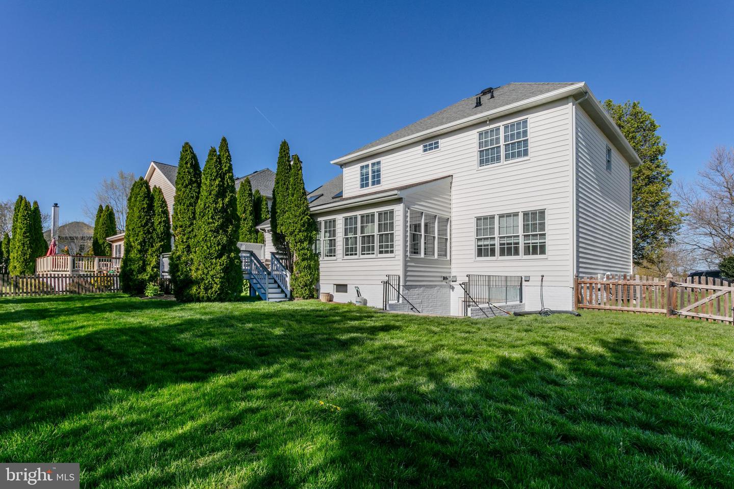 25997 FAIR PONDS LN, CHANTILLY, Virginia 20152, 4 Bedrooms Bedrooms, ,4 BathroomsBathrooms,Residential,For sale,25997 FAIR PONDS LN,VALO2094376 MLS # VALO2094376