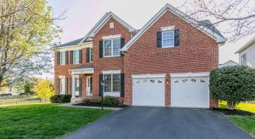 25997 FAIR PONDS LN, CHANTILLY, Virginia 20152, 4 Bedrooms Bedrooms, ,4 BathroomsBathrooms,Residential,For sale,25997 FAIR PONDS LN,VALO2094376 MLS # VALO2094376