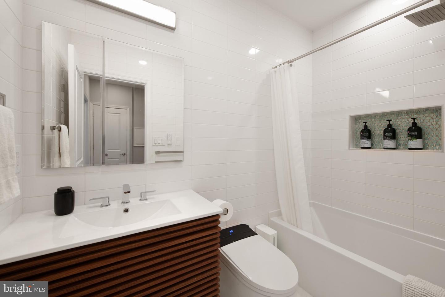 728 FARRAGUT ST NW, WASHINGTON, District Of Columbia 20011, 4 Bedrooms Bedrooms, ,3 BathroomsBathrooms,Residential,For sale,728 FARRAGUT ST NW,DCDC2196532 MLS # DCDC2196532