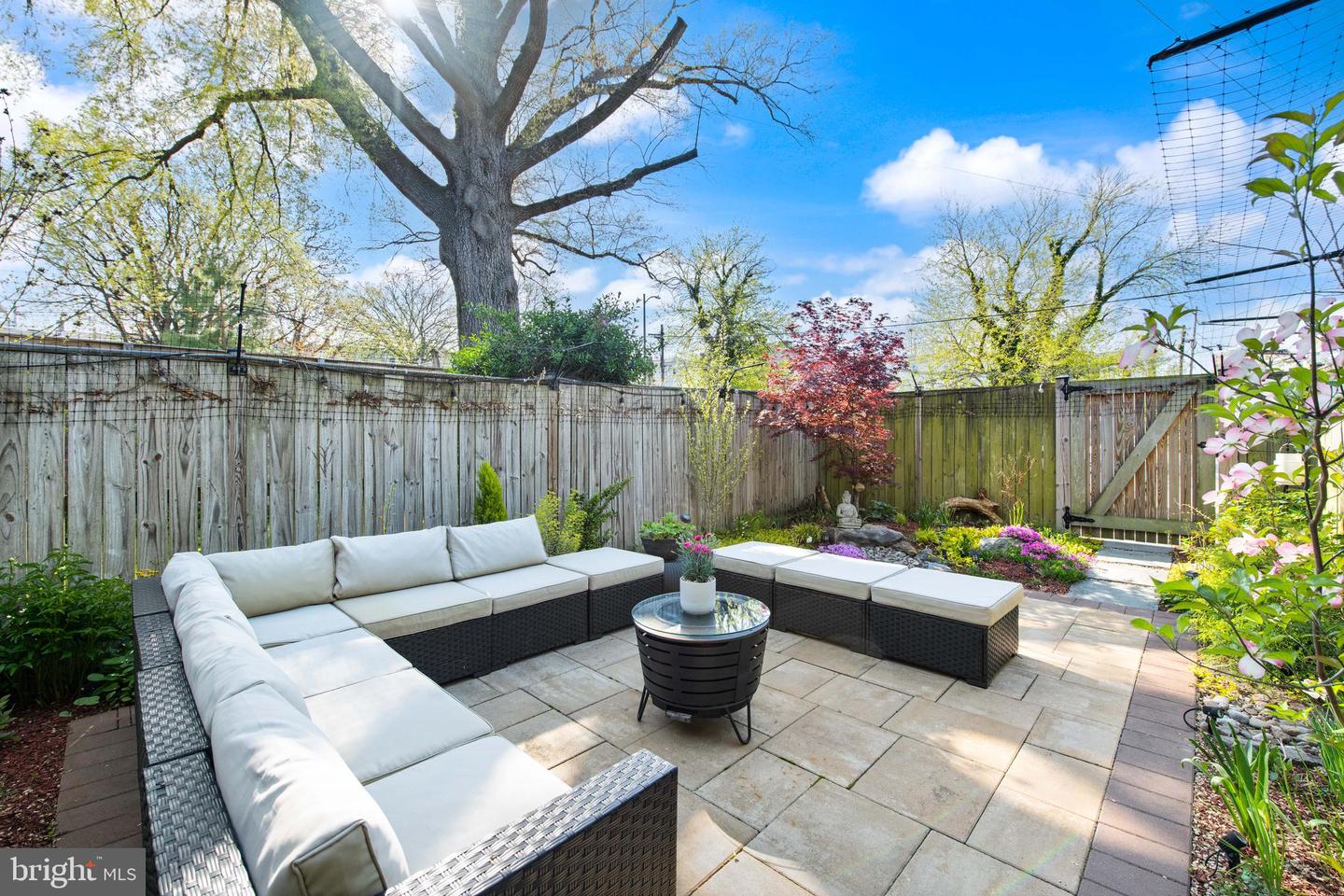 728 FARRAGUT ST NW, WASHINGTON, District Of Columbia 20011, 4 Bedrooms Bedrooms, ,3 BathroomsBathrooms,Residential,For sale,728 FARRAGUT ST NW,DCDC2196532 MLS # DCDC2196532