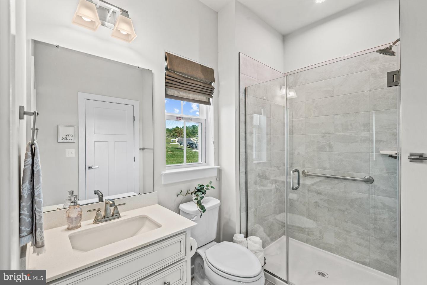 8005 INTERNATIONAL DR, WARRENTON, Virginia 20187, 6 Bedrooms Bedrooms, ,5 BathroomsBathrooms,Residential,For sale,8005 INTERNATIONAL DR,VAFQ2016324 MLS # VAFQ2016324