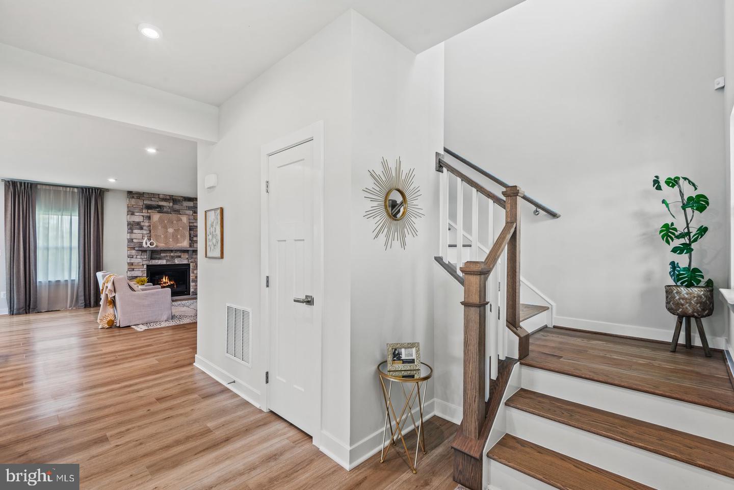 8005 INTERNATIONAL DR, WARRENTON, Virginia 20187, 6 Bedrooms Bedrooms, ,5 BathroomsBathrooms,Residential,For sale,8005 INTERNATIONAL DR,VAFQ2016324 MLS # VAFQ2016324