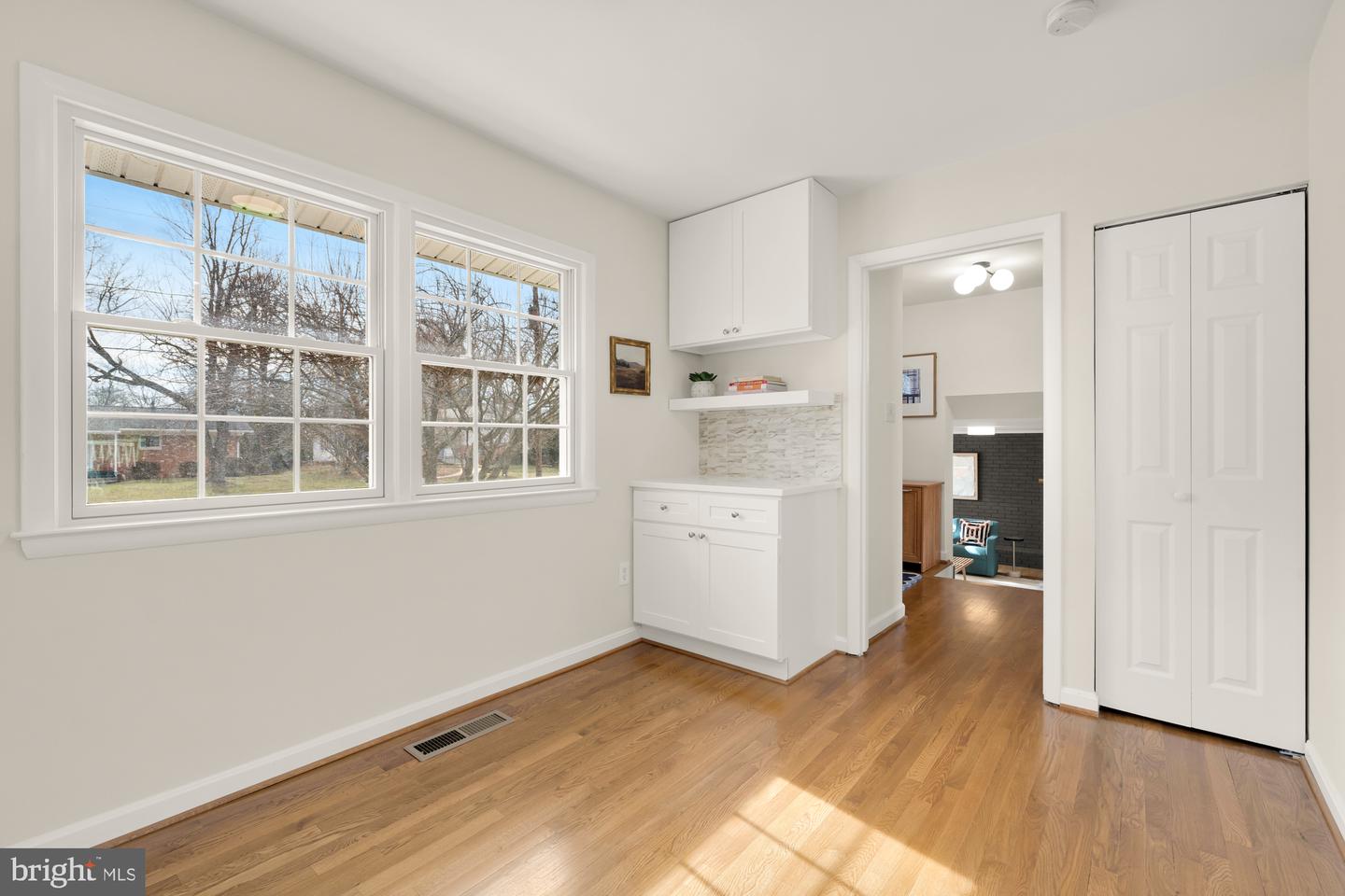 10302 ANTIETAM AVE, FAIRFAX, Virginia 22030, 5 Bedrooms Bedrooms, ,2 BathroomsBathrooms,Residential,For sale,10302 ANTIETAM AVE,VAFC2006188 MLS # VAFC2006188
