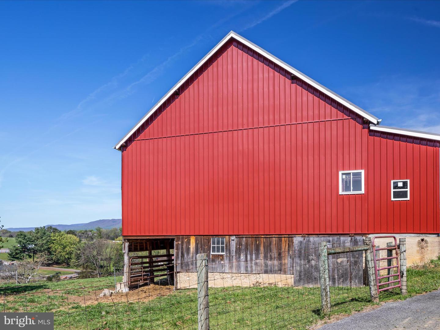 394 BROOK CREEK RD, TOMS BROOK, Virginia 22660, 3 Bedrooms Bedrooms, ,2 BathroomsBathrooms,Residential,For sale,394 BROOK CREEK RD,VASH2011244 MLS # VASH2011244