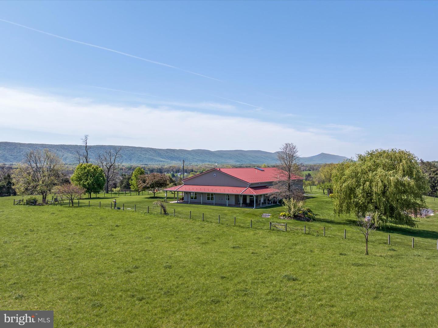 394 BROOK CREEK RD, TOMS BROOK, Virginia 22660, 3 Bedrooms Bedrooms, ,2 BathroomsBathrooms,Residential,For sale,394 BROOK CREEK RD,VASH2011244 MLS # VASH2011244