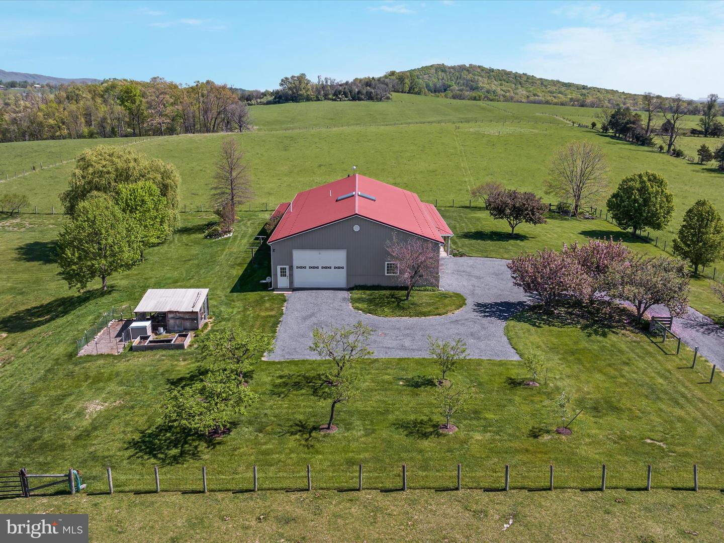 394 BROOK CREEK RD, TOMS BROOK, Virginia 22660, 3 Bedrooms Bedrooms, ,2 BathroomsBathrooms,Residential,For sale,394 BROOK CREEK RD,VASH2011244 MLS # VASH2011244