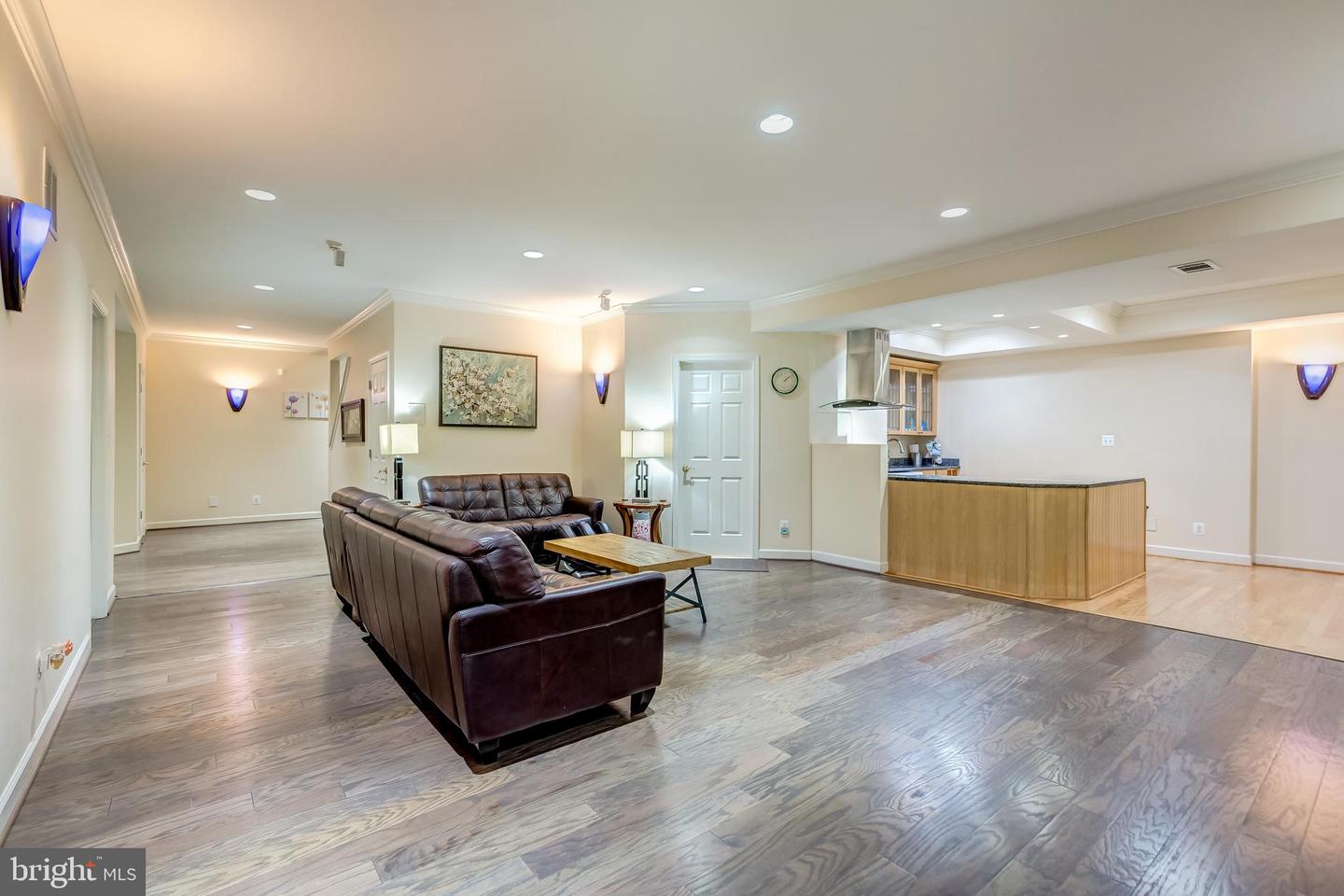 12390 FALKIRK DR, FAIRFAX, Virginia 22033, 5 Bedrooms Bedrooms, ,4 BathroomsBathrooms,Residential,For sale,12390 FALKIRK DR,VAFX2235416 MLS # VAFX2235416
