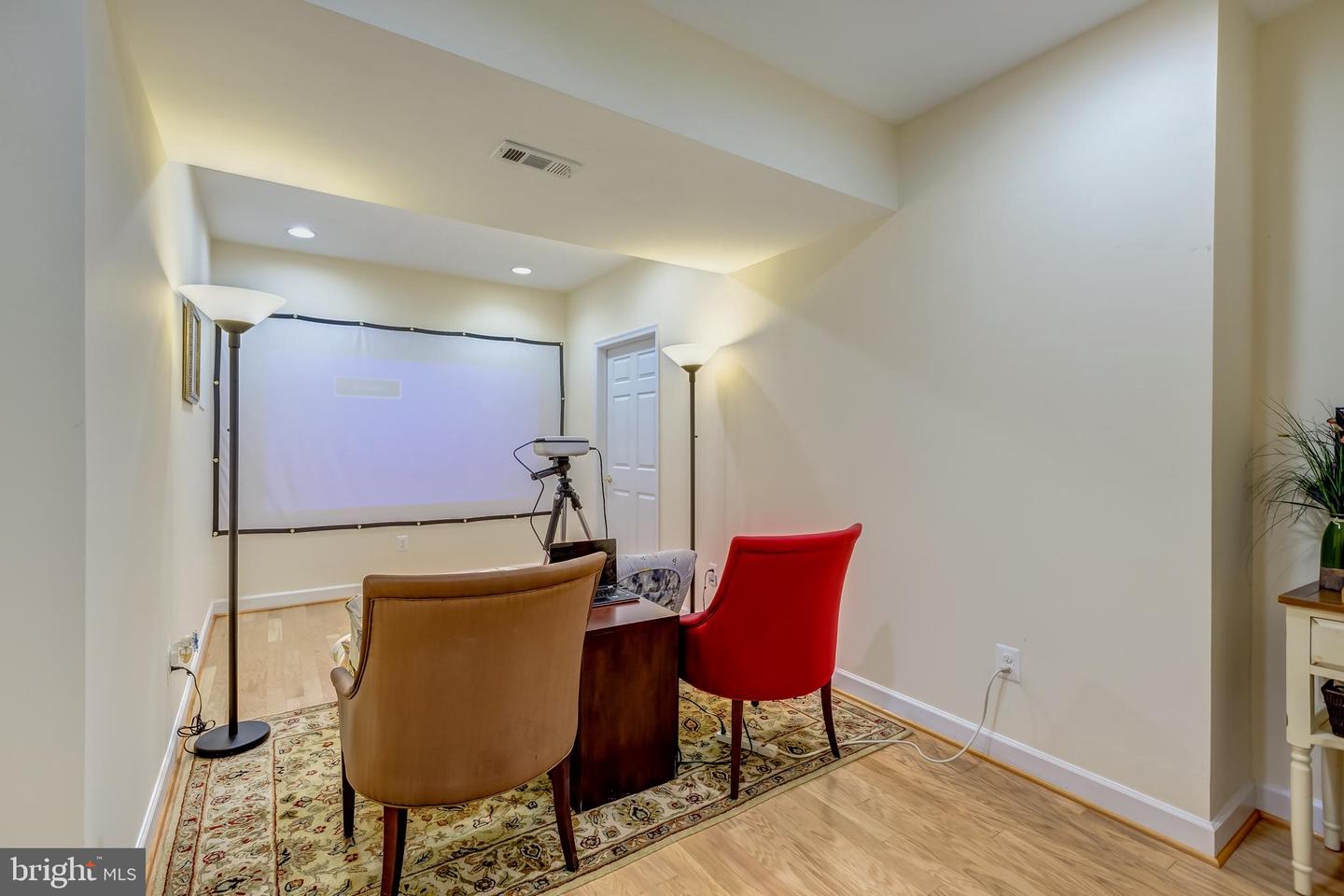 12390 FALKIRK DR, FAIRFAX, Virginia 22033, 5 Bedrooms Bedrooms, ,4 BathroomsBathrooms,Residential,For sale,12390 FALKIRK DR,VAFX2235416 MLS # VAFX2235416