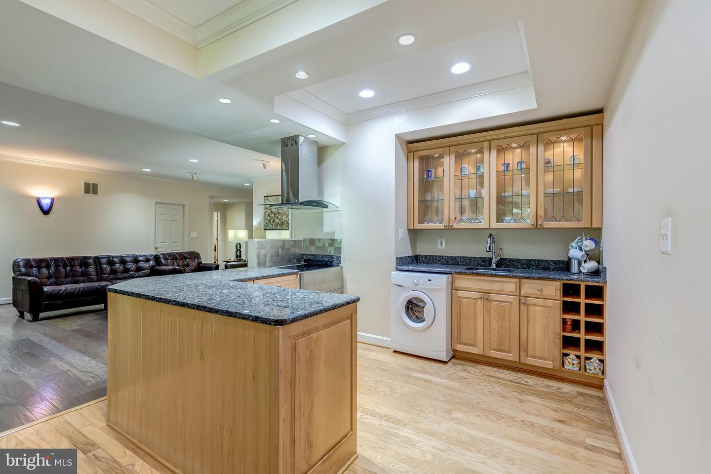 12390 FALKIRK DR, FAIRFAX, Virginia 22033, 5 Bedrooms Bedrooms, ,4 BathroomsBathrooms,Residential,For sale,12390 FALKIRK DR,VAFX2235416 MLS # VAFX2235416