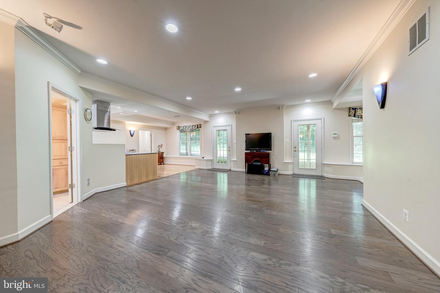 12390 FALKIRK DR, FAIRFAX, Virginia 22033, 5 Bedrooms Bedrooms, ,4 BathroomsBathrooms,Residential,For sale,12390 FALKIRK DR,VAFX2235416 MLS # VAFX2235416
