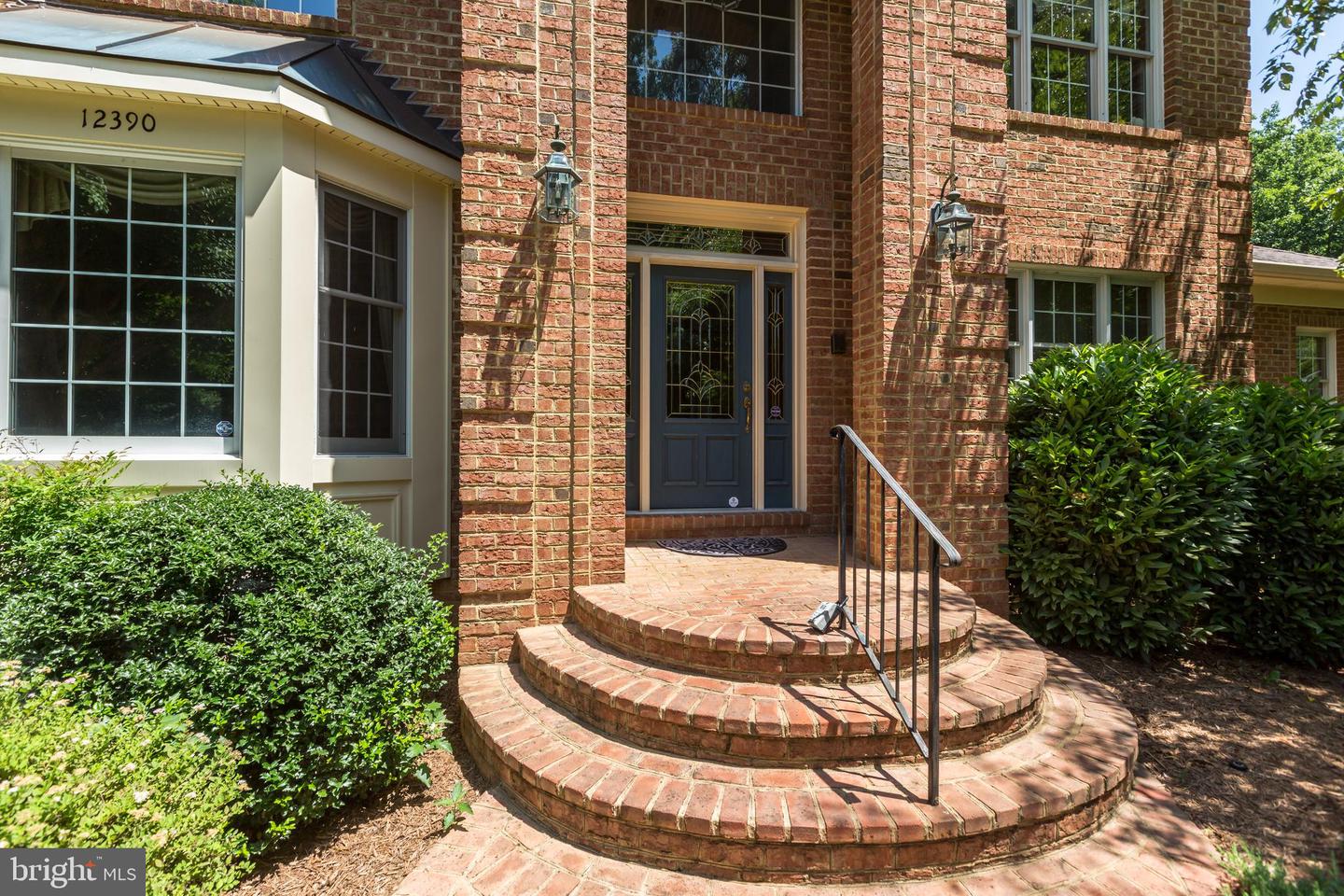 12390 FALKIRK DR, FAIRFAX, Virginia 22033, 5 Bedrooms Bedrooms, ,4 BathroomsBathrooms,Residential,For sale,12390 FALKIRK DR,VAFX2235416 MLS # VAFX2235416