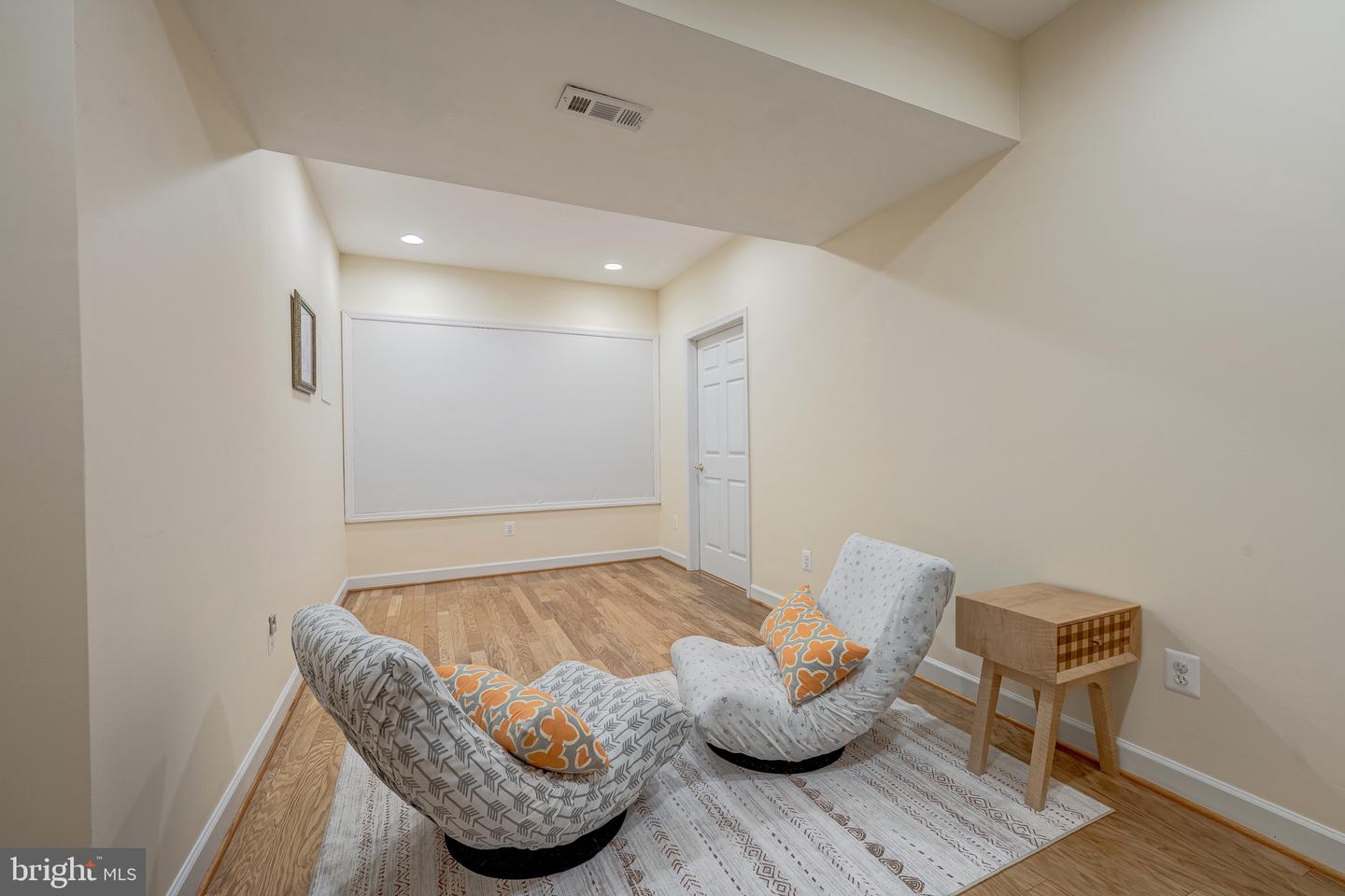 12390 FALKIRK DR, FAIRFAX, Virginia 22033, 5 Bedrooms Bedrooms, ,4 BathroomsBathrooms,Residential,For sale,12390 FALKIRK DR,VAFX2235416 MLS # VAFX2235416