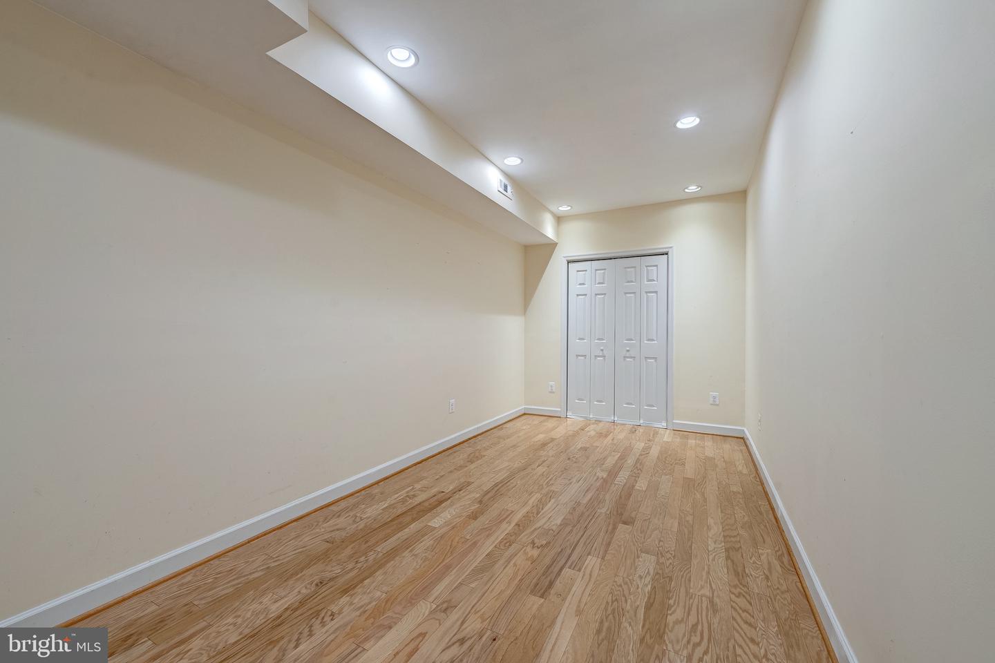 12390 FALKIRK DR, FAIRFAX, Virginia 22033, 5 Bedrooms Bedrooms, ,4 BathroomsBathrooms,Residential,For sale,12390 FALKIRK DR,VAFX2235416 MLS # VAFX2235416