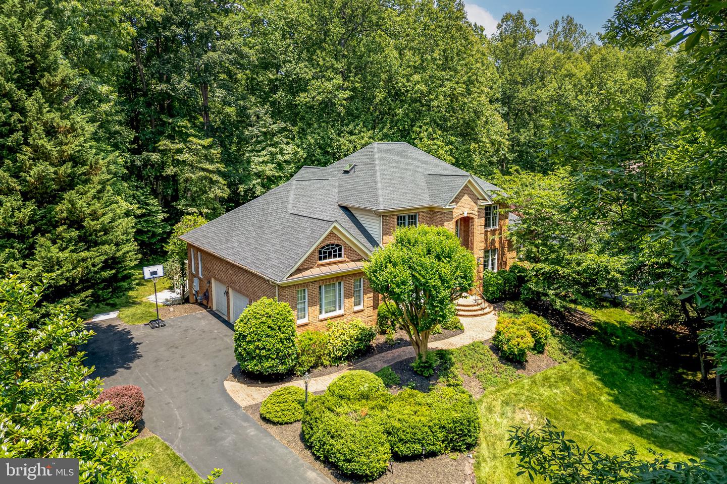 12390 FALKIRK DR, FAIRFAX, Virginia 22033, 5 Bedrooms Bedrooms, ,4 BathroomsBathrooms,Residential,For sale,12390 FALKIRK DR,VAFX2235416 MLS # VAFX2235416