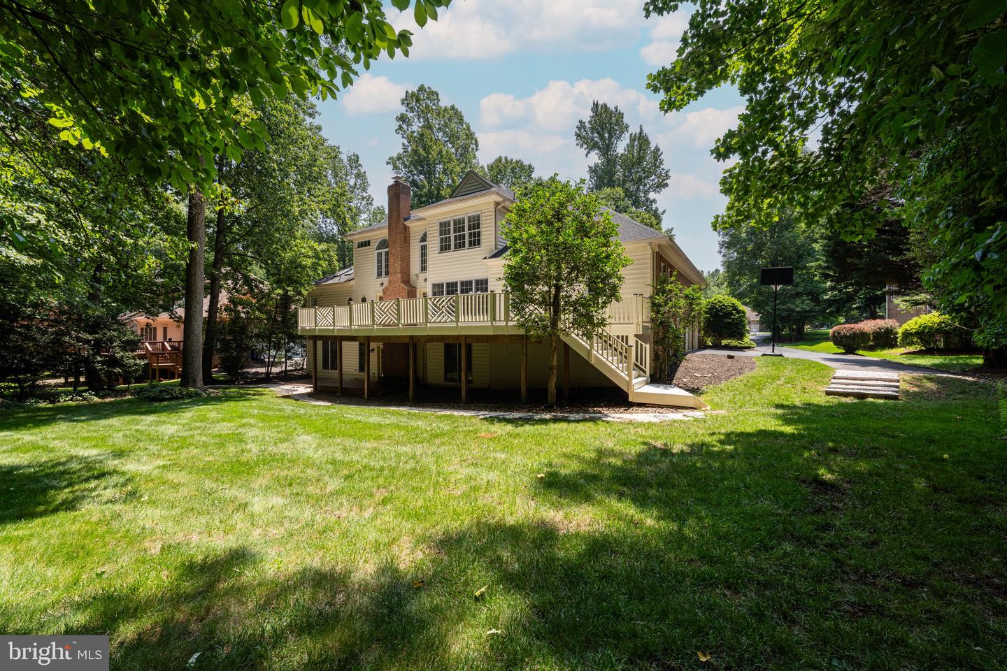12390 FALKIRK DR, FAIRFAX, Virginia 22033, 5 Bedrooms Bedrooms, ,4 BathroomsBathrooms,Residential,For sale,12390 FALKIRK DR,VAFX2235416 MLS # VAFX2235416