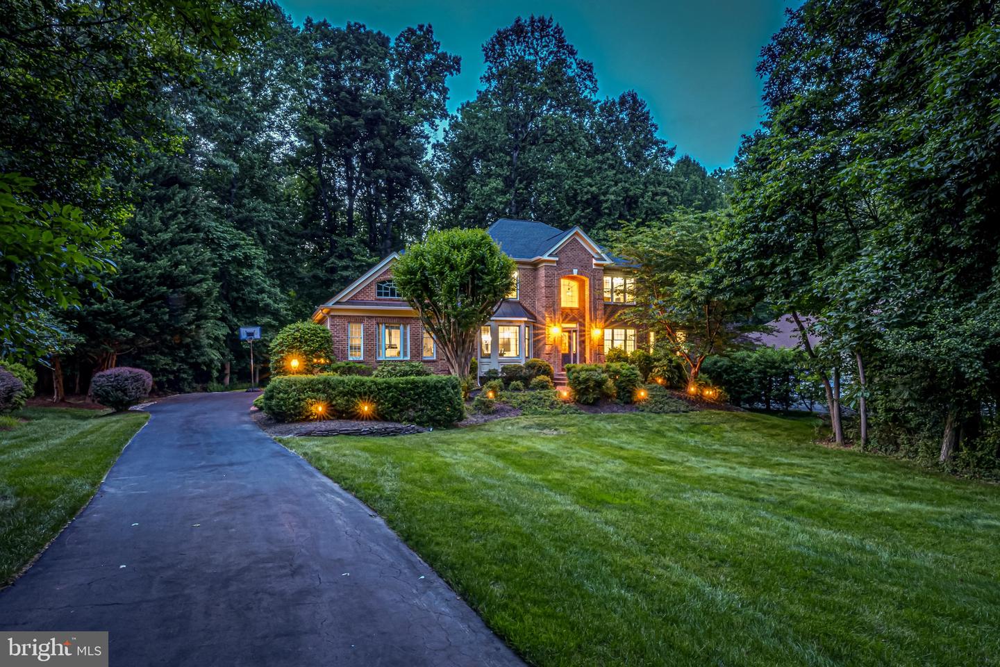 12390 FALKIRK DR, FAIRFAX, Virginia 22033, 5 Bedrooms Bedrooms, ,4 BathroomsBathrooms,Residential,For sale,12390 FALKIRK DR,VAFX2235416 MLS # VAFX2235416