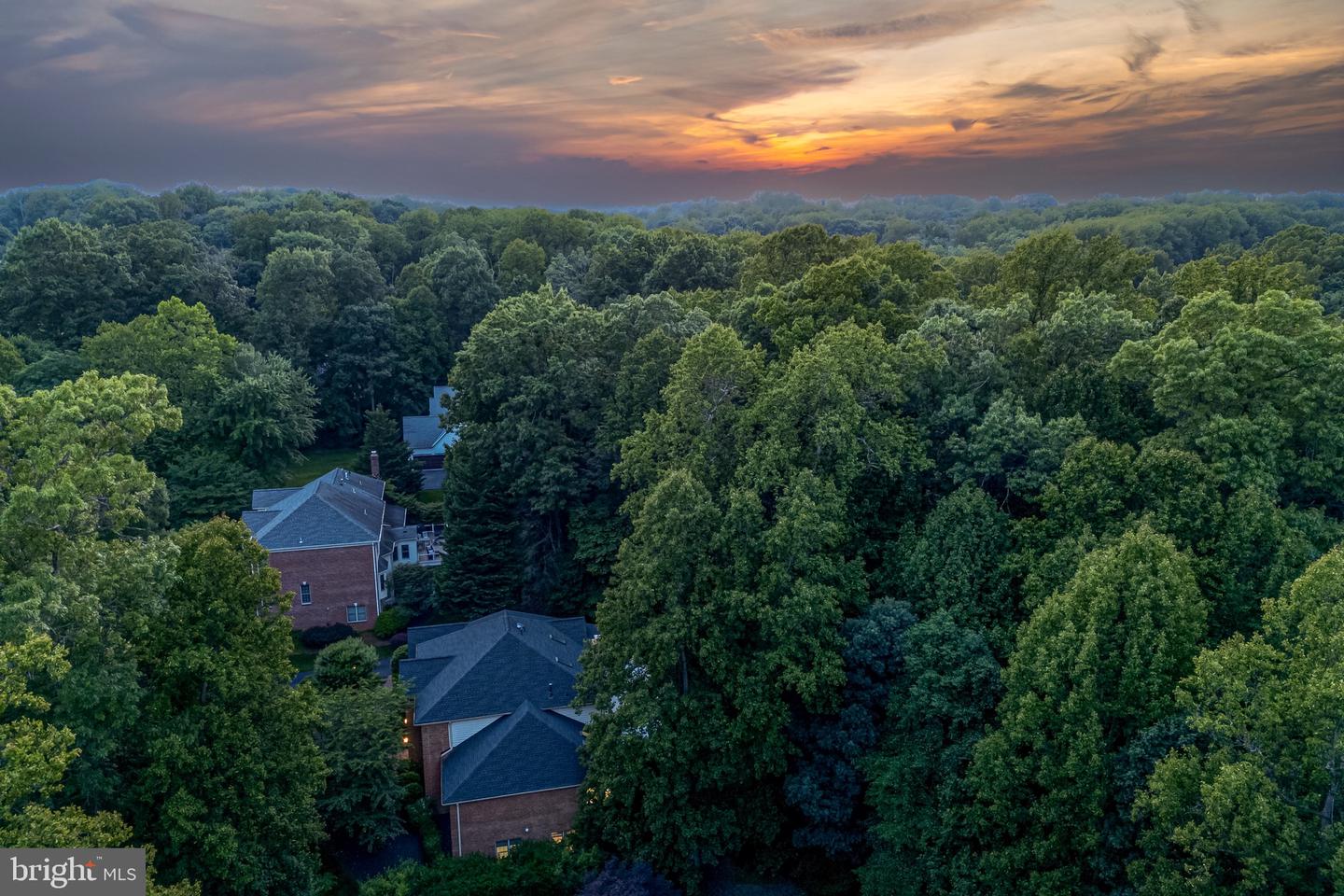 12390 FALKIRK DR, FAIRFAX, Virginia 22033, 5 Bedrooms Bedrooms, ,4 BathroomsBathrooms,Residential,For sale,12390 FALKIRK DR,VAFX2235416 MLS # VAFX2235416