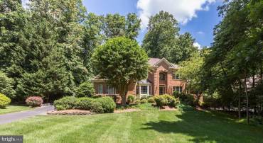 12390 FALKIRK DR, FAIRFAX, Virginia 22033, 5 Bedrooms Bedrooms, ,4 BathroomsBathrooms,Residential,For sale,12390 FALKIRK DR,VAFX2235416 MLS # VAFX2235416