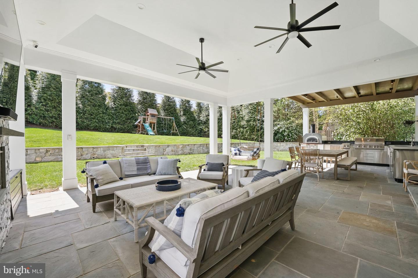 6645 BYRNS PL, MCLEAN, Virginia 22101, 5 Bedrooms Bedrooms, ,5 BathroomsBathrooms,Residential,For sale,6645 BYRNS PL,VAFX2235436 MLS # VAFX2235436