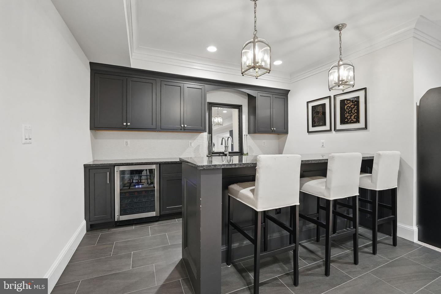 6645 BYRNS PL, MCLEAN, Virginia 22101, 5 Bedrooms Bedrooms, ,5 BathroomsBathrooms,Residential,For sale,6645 BYRNS PL,VAFX2235436 MLS # VAFX2235436