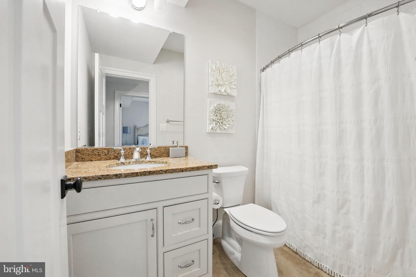 6645 BYRNS PL, MCLEAN, Virginia 22101, 5 Bedrooms Bedrooms, ,5 BathroomsBathrooms,Residential,For sale,6645 BYRNS PL,VAFX2235436 MLS # VAFX2235436