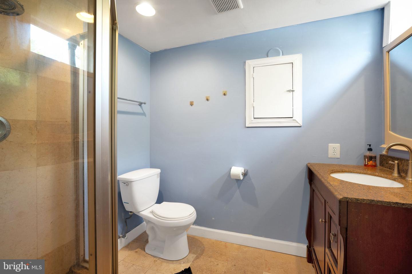 14805 HATFIELD SQ, CENTREVILLE, Virginia 20120, 3 Bedrooms Bedrooms, ,3 BathroomsBathrooms,Residential,For sale,14805 HATFIELD SQ,VAFX2235122 MLS # VAFX2235122
