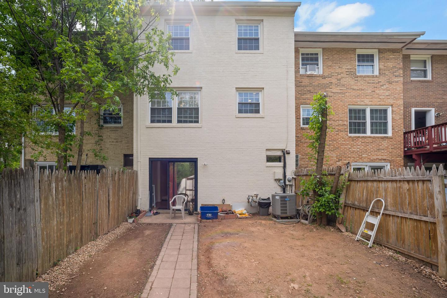 14805 HATFIELD SQ, CENTREVILLE, Virginia 20120, 3 Bedrooms Bedrooms, ,3 BathroomsBathrooms,Residential,For sale,14805 HATFIELD SQ,VAFX2235122 MLS # VAFX2235122