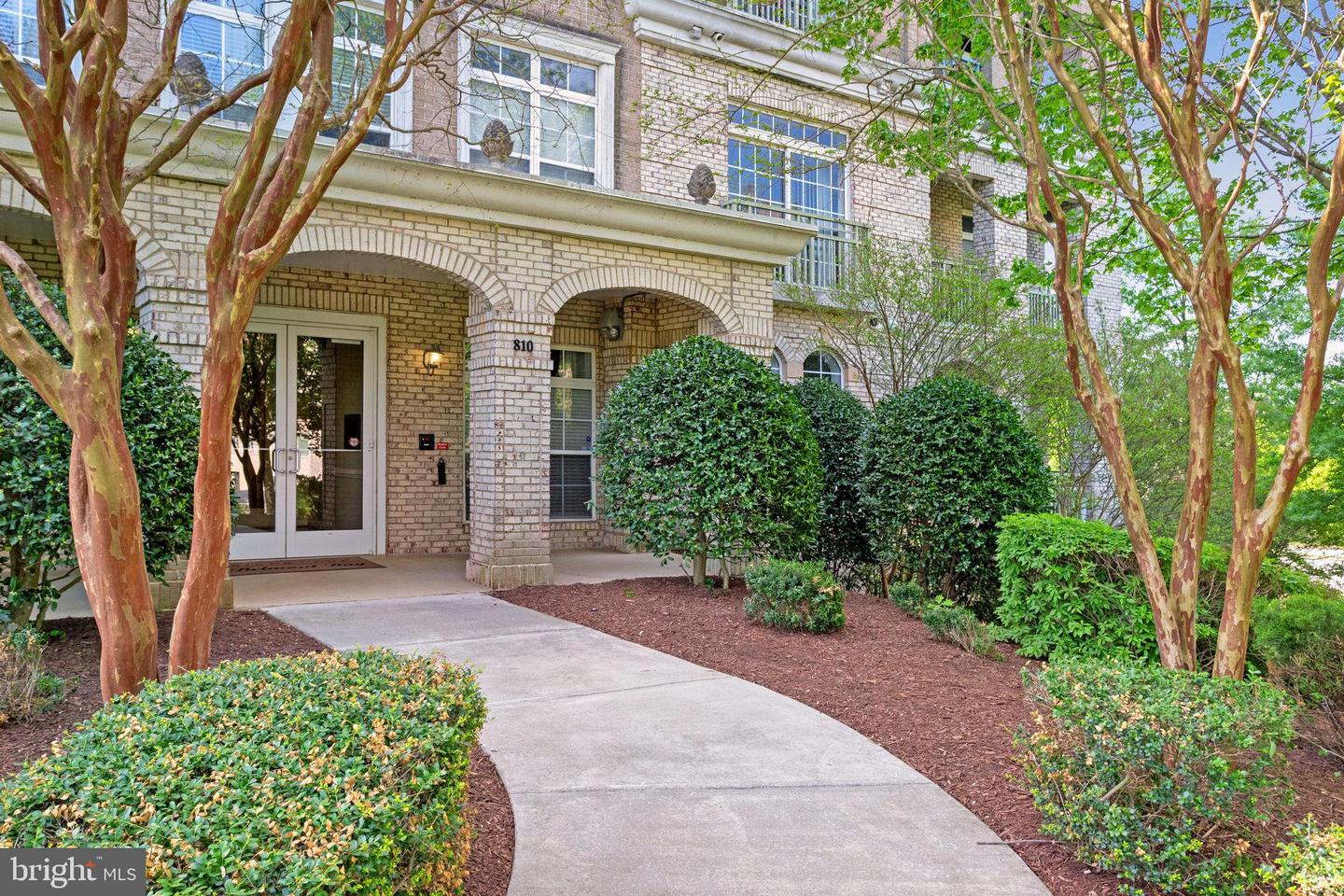 810 BELMONT BAY DR #101, WOODBRIDGE, Virginia 22191, 2 Bedrooms Bedrooms, ,2 BathroomsBathrooms,Residential,For sale,810 BELMONT BAY DR #101,VAPW2092328 MLS # VAPW2092328
