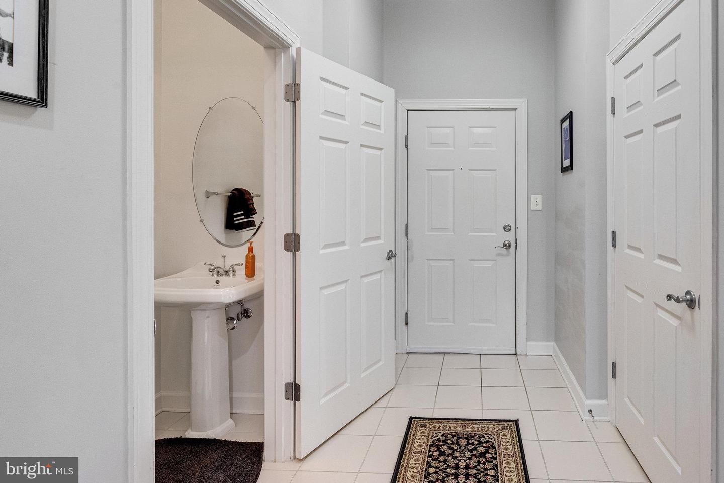 810 BELMONT BAY DR #101, WOODBRIDGE, Virginia 22191, 2 Bedrooms Bedrooms, ,2 BathroomsBathrooms,Residential,For sale,810 BELMONT BAY DR #101,VAPW2092328 MLS # VAPW2092328