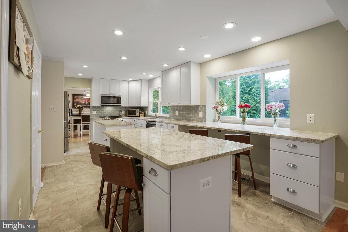 12419 ALEXANDER CORNELL DR, FAIRFAX, Virginia 22033, 5 Bedrooms Bedrooms, ,4 BathroomsBathrooms,Residential,For sale,12419 ALEXANDER CORNELL DR,VAFX2235686 MLS # VAFX2235686