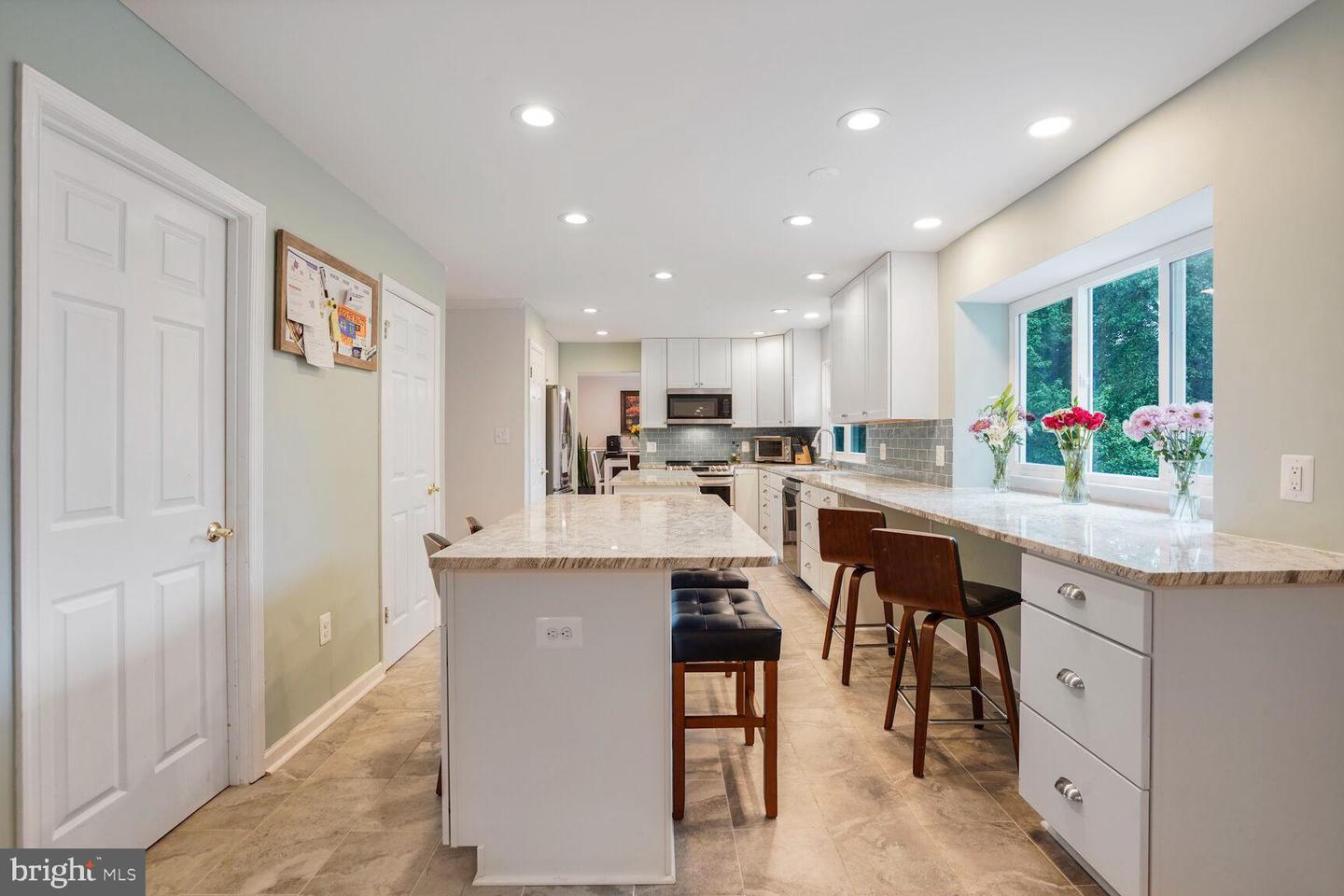 12419 ALEXANDER CORNELL DR, FAIRFAX, Virginia 22033, 5 Bedrooms Bedrooms, ,4 BathroomsBathrooms,Residential,For sale,12419 ALEXANDER CORNELL DR,VAFX2235686 MLS # VAFX2235686