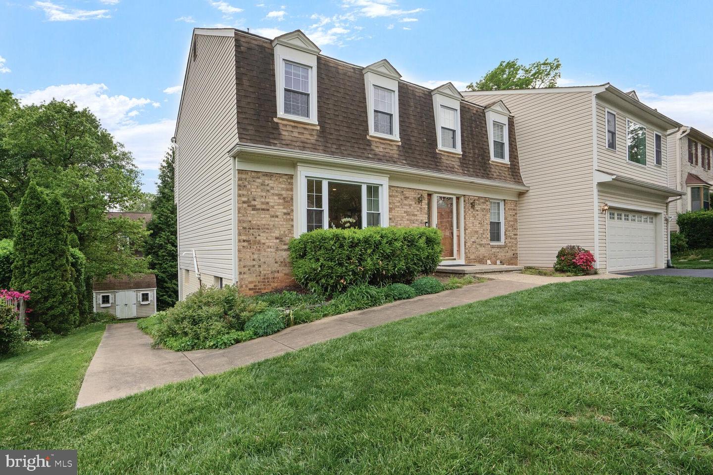 12419 ALEXANDER CORNELL DR, FAIRFAX, Virginia 22033, 5 Bedrooms Bedrooms, ,4 BathroomsBathrooms,Residential,For sale,12419 ALEXANDER CORNELL DR,VAFX2235686 MLS # VAFX2235686