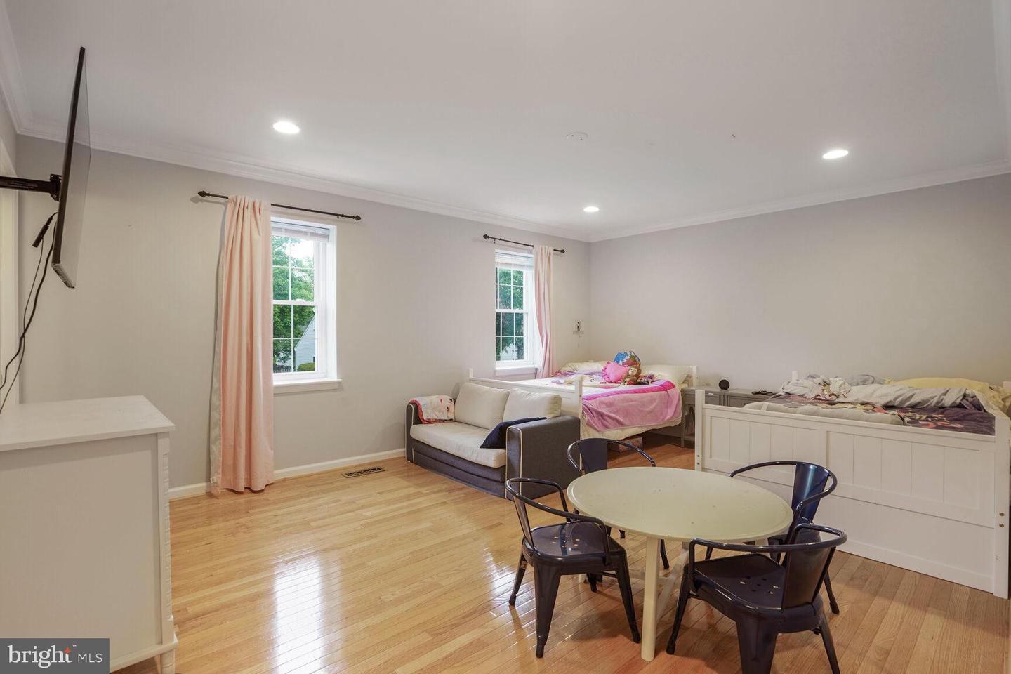 12419 ALEXANDER CORNELL DR, FAIRFAX, Virginia 22033, 5 Bedrooms Bedrooms, ,4 BathroomsBathrooms,Residential,For sale,12419 ALEXANDER CORNELL DR,VAFX2235686 MLS # VAFX2235686